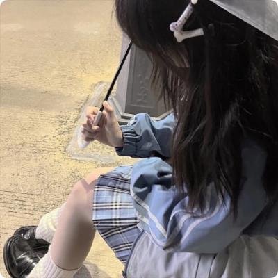 女孩舞步